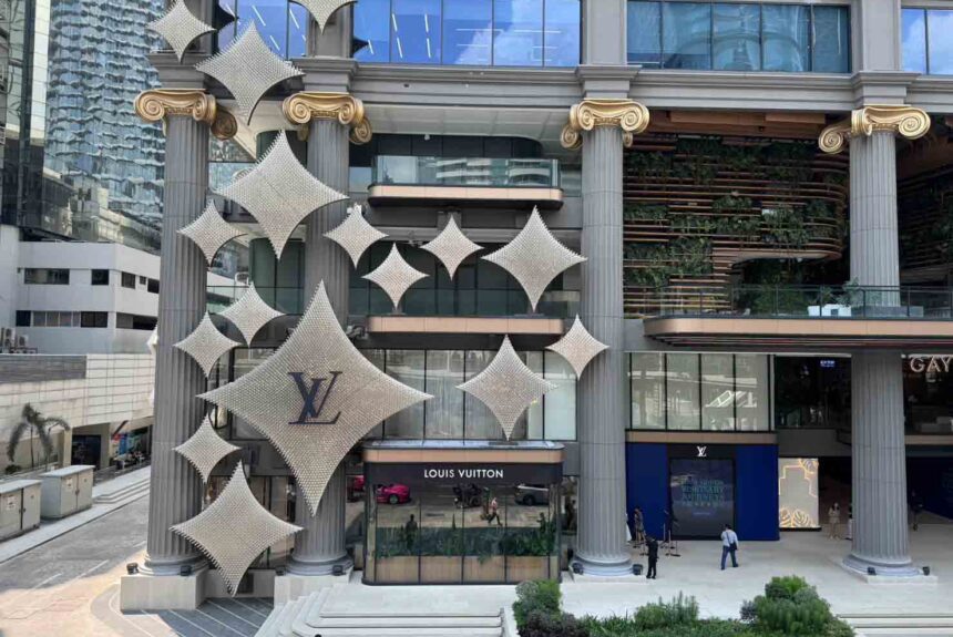 Culinary Delights Near Gaggan Anand’s Exclusive Louis Vuitton Café at Gaysorn Village and Central World
